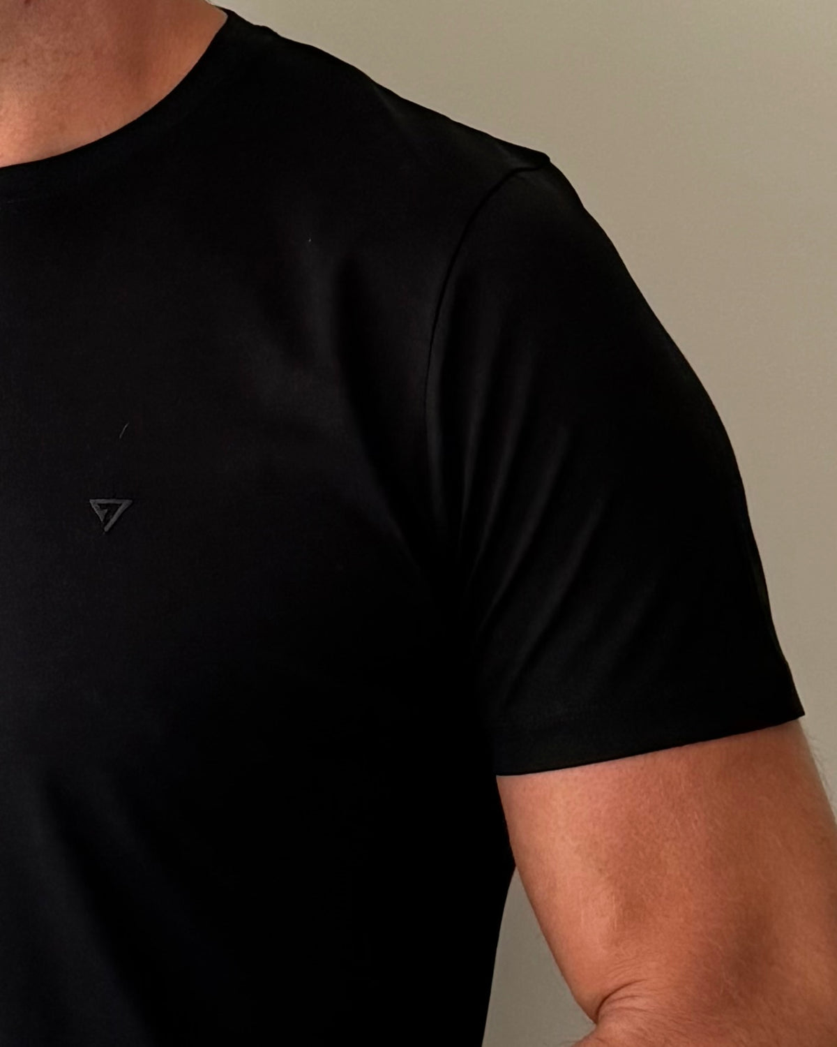 7 LIFE Crewneck Tee - Black